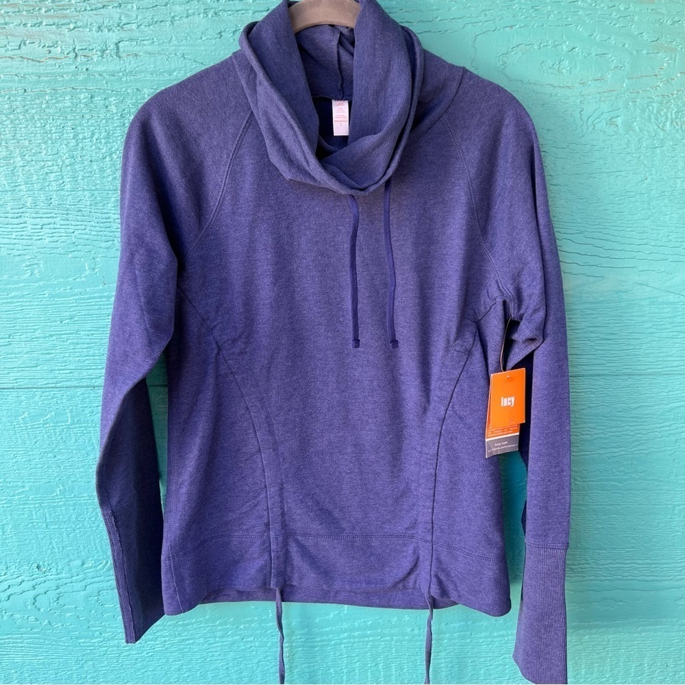 CLEARANCE LUCY LEAN AND MEAN BLUE STRETCH ATHLETIC COWL NECK TOP SIZE SMALL NWT